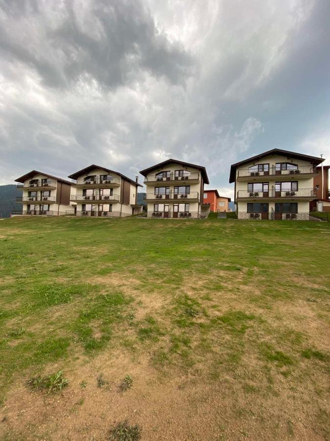 Вили Елеганс Сърница Exterior photo
